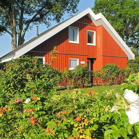 Familienferienhaus In Mirow بيت للعطل Granzow