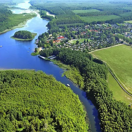 Casa vacanze Familienferienhaus In Mirow